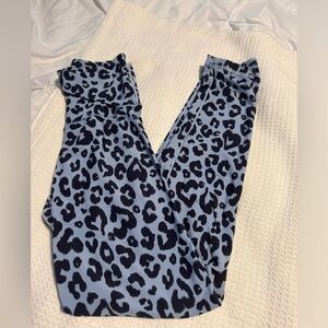 Cheetah print leggings from Aerie!